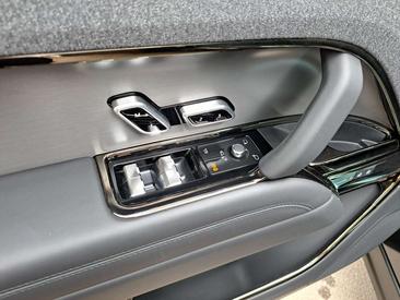 Land Rover Range Rover Sport D250 — photo 15
