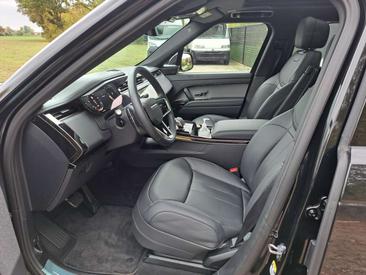 Land Rover Range Rover Sport D250 — photo 16
