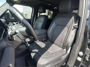 Land Rover Defender 110 D250 X-Dynamic SE SHZ NAVI 360° — photo 13