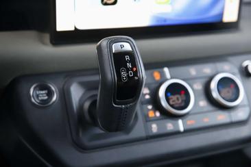 Land Rover Defender 110 P400e — photo 22