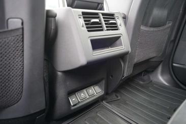 Land Rover Discovery — photo 25