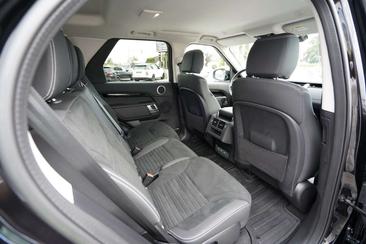 Land Rover Discovery — photo 26