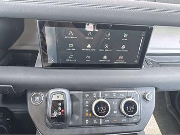 Land Rover Defender 110 D250 X-Dynamic SE SHZ NAVI 360° — photo 23