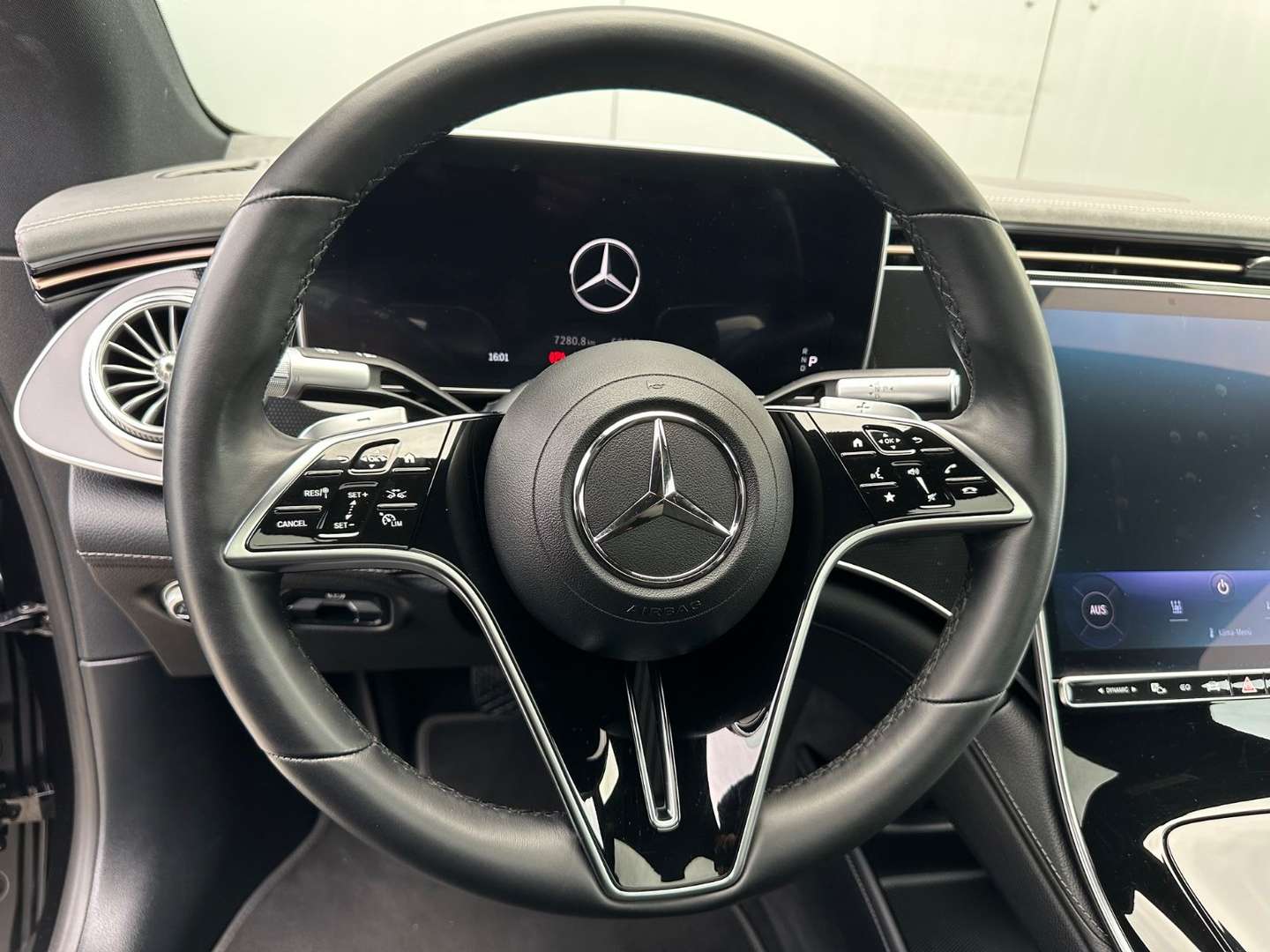 Mercedes EQS 450+ Business - 2023 - Joinsteer - #42