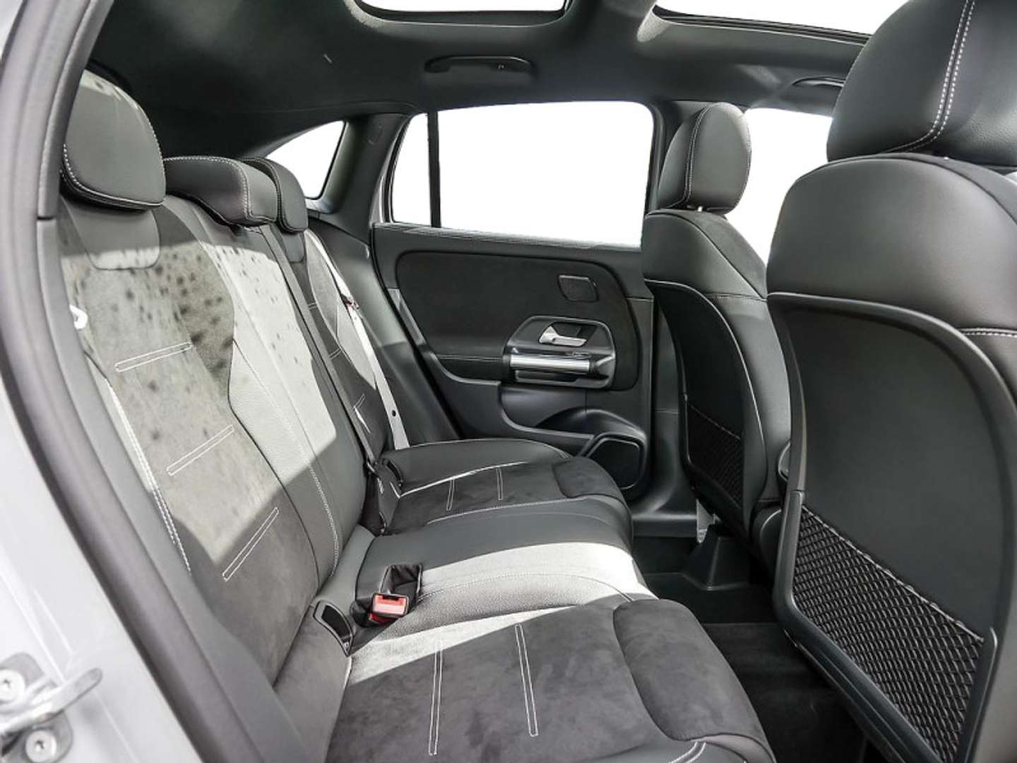Mercedes GLA 200 AMG Line - 2025 - Joinsteer - #4