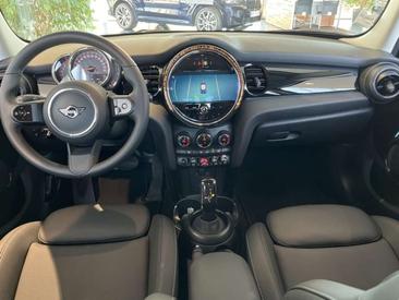 Mini Cooper E — photo 5