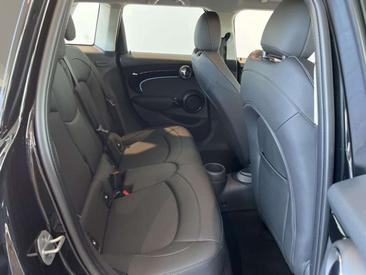 Mini Cooper E — photo 13