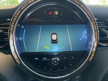 Mini Cooper E — photo 14
