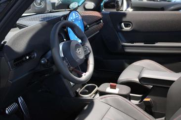 Mini Cabrio John Cooper Works — photo 3