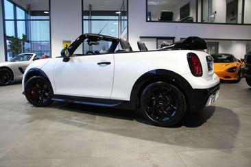 Mini Cabrio John Cooper Works — photo 6