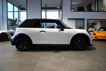Mini Cabrio John Cooper Works — photo 12