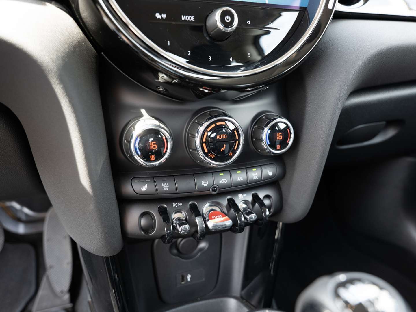 Mini Cooper Essential One - 2024 - Joinsteer - #13