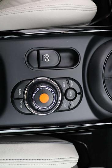 Mini Clubman Série Spéciale Cooper — photo 13