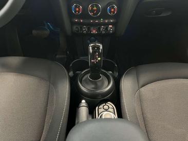 Mini Cabrio COOPER — photo 11