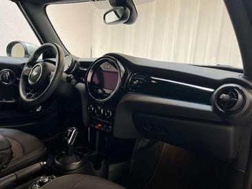 Mini Cabrio COOPER — photo 14