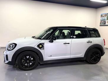 Mini Countryman COOPER SE — photo 5