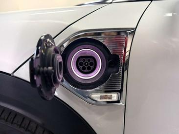 Mini Countryman COOPER SE — photo 6