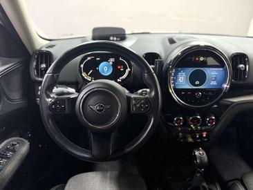 Mini Countryman COOPER SE — photo 9
