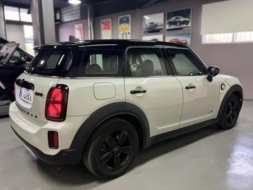 Mini Countryman COOPER SE — photo 19