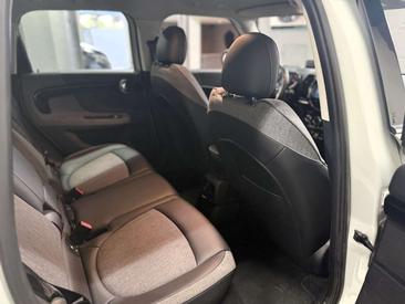 Mini Countryman COOPER SE — photo 25