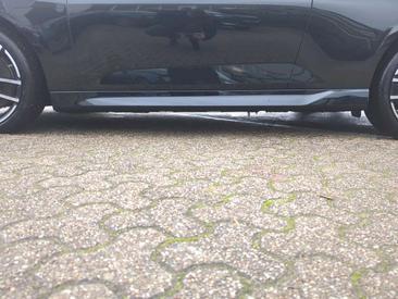 Mini Cooper SE JCW — photo 17