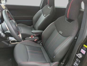 Mini Cooper SE JCW — photo 18