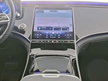 Mercedes EQE 350 Night Edition — photo 6