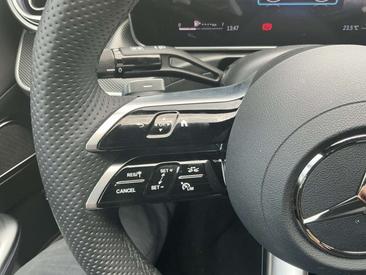 Mercedes Classe C 200 Night Edition — photo 13