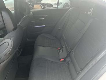Mercedes Classe C 200 Night Edition — photo 17