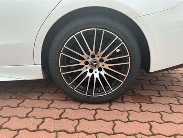 Mercedes Classe C 200 Night Edition — photo 19