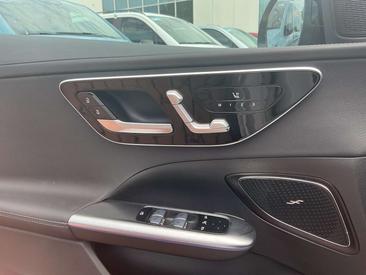 Mercedes Classe C 200 Night Edition — photo 20