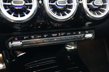 Mercedes Classe A 250 AMG Line — photo 40
