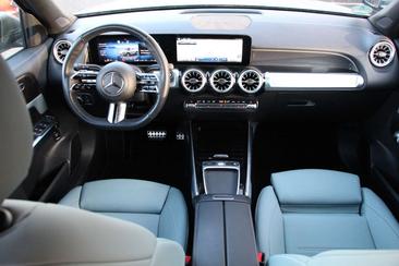 Mercedes GLB 250 AMG Line — photo 6