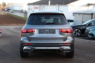 Mercedes GLB 250 AMG Line — photo 11