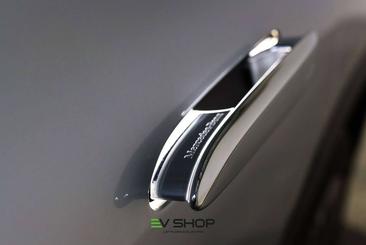 Mercedes EQS 450+ — photo 17