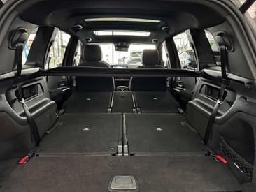 Mercedes GLB 200 AMG Line — photo 11