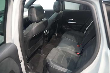 Mercedes GLA 250 Year Edition — photo 9