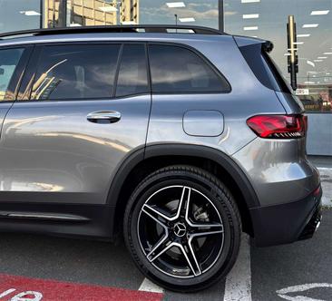 Mercedes GLB 200 AMG Line — photo 32