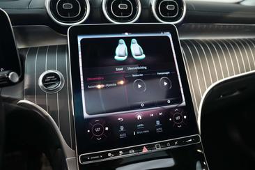 Mercedes GLC 400 AMG Line — photo 28
