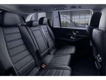 Mercedes GLS 350 — photo 9