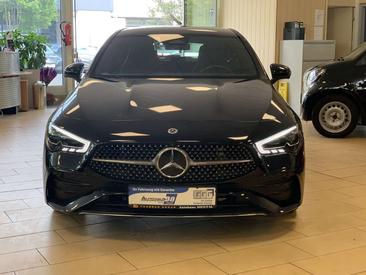 Mercedes CLA 200 AMG Line — photo 2
