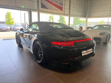 Porsche 991 I Carrera 4 GTS Cabriolet — photo 3