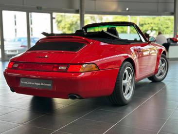 Porsche 993 Carrera Cabriolet — photo 3