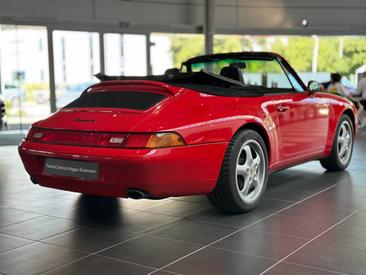 Porsche 993 Carrera Cabriolet — photo 11