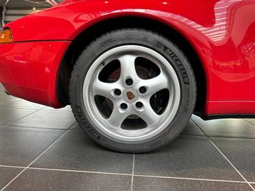 Porsche 993 Carrera Cabriolet — photo 14