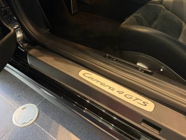 Porsche 991 I Carrera 4 GTS Cabriolet — photo 19