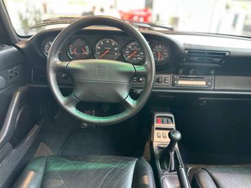 Porsche 993 Carrera Cabriolet — photo 20