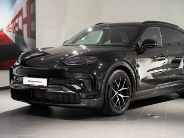Porsche Cayenne E4 Electric — photo 9