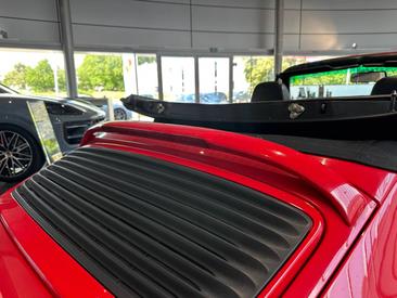 Porsche 993 Carrera Cabriolet — photo 33