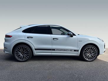 Porsche Cayenne III E-Hybrid Coupé Platinum Edition — photo 6